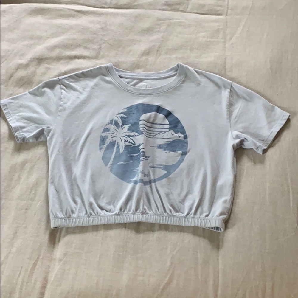 Hollister light blue cropped tee
